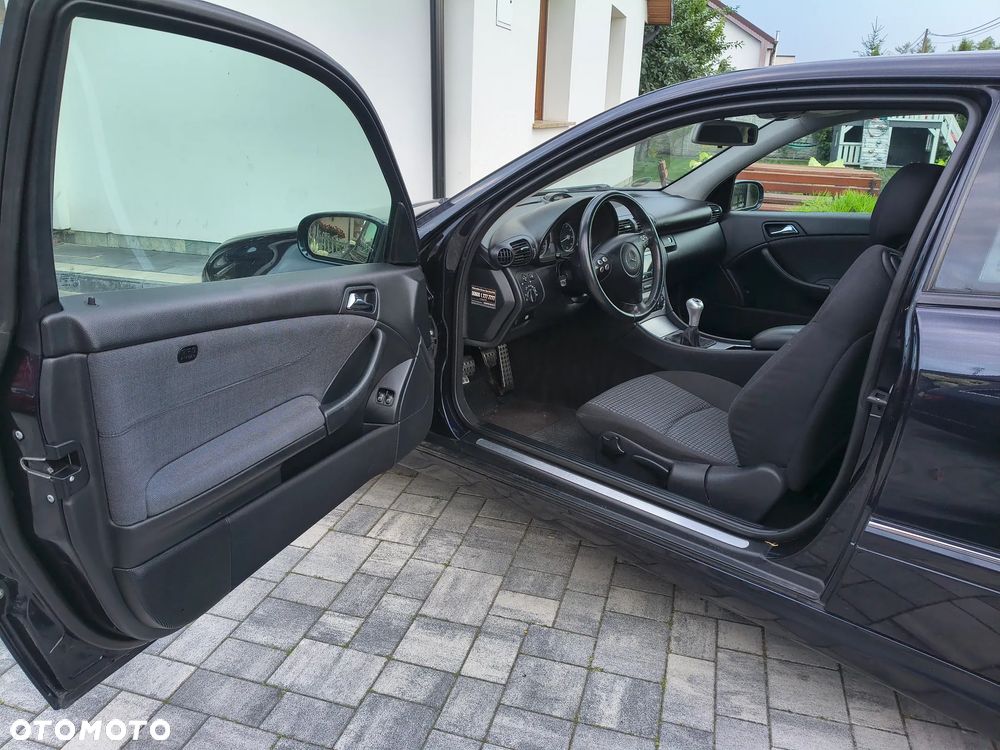 Mercedes-Benz Klasa C 180 Kompressor Sport Edition - 7