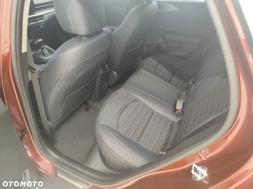 Kia XCeed - 11