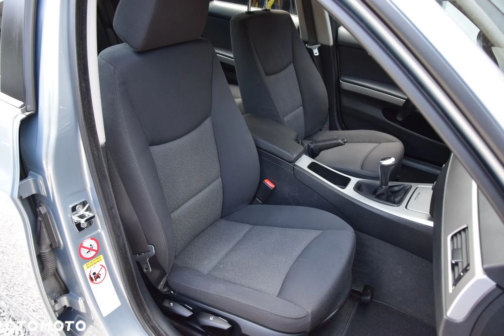 BMW Seria 3 - 17
