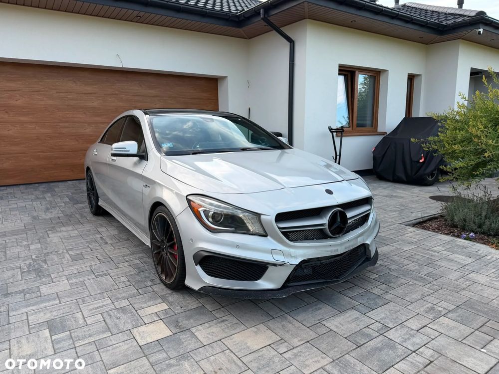 Mercedes-Benz CLA 45 AMG 4-Matic - 3