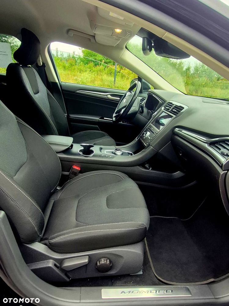 Ford Mondeo 2.0 EcoBlue Titanium - 12
