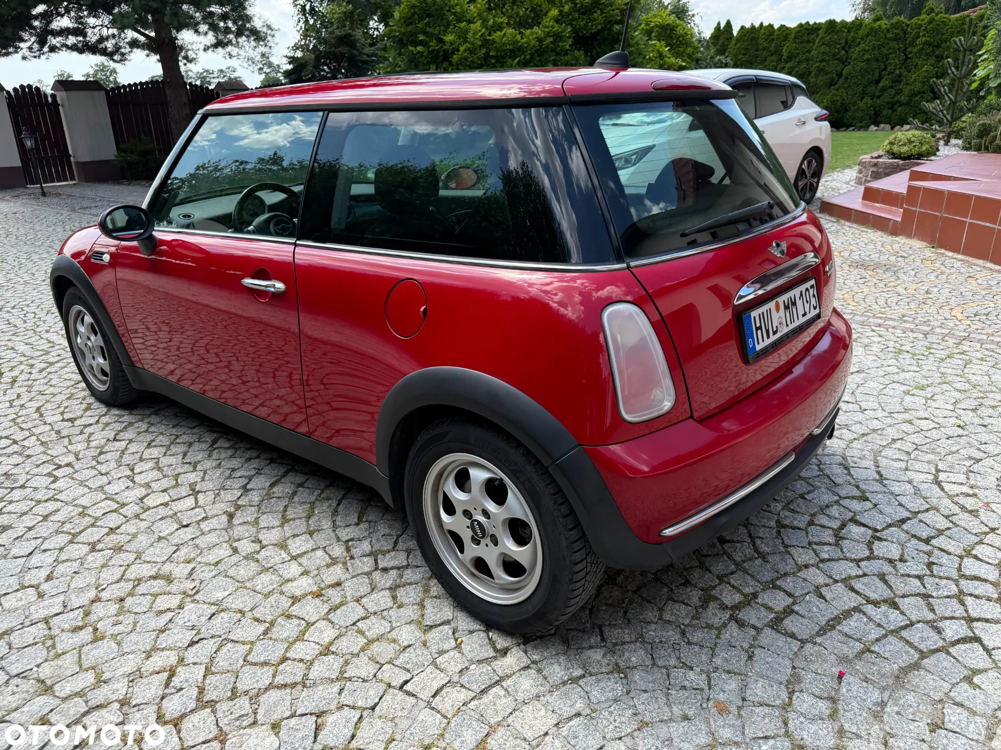MINI ONE Standard - 15