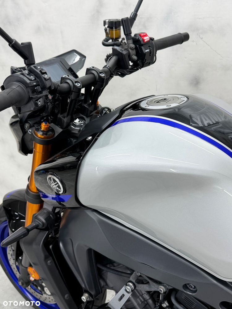 Yamaha MT - 6