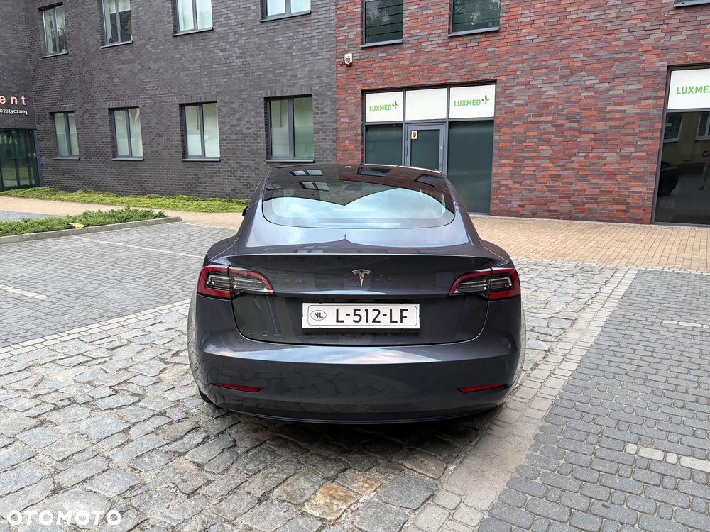 Tesla Model 3 Standard Range Plus - 5