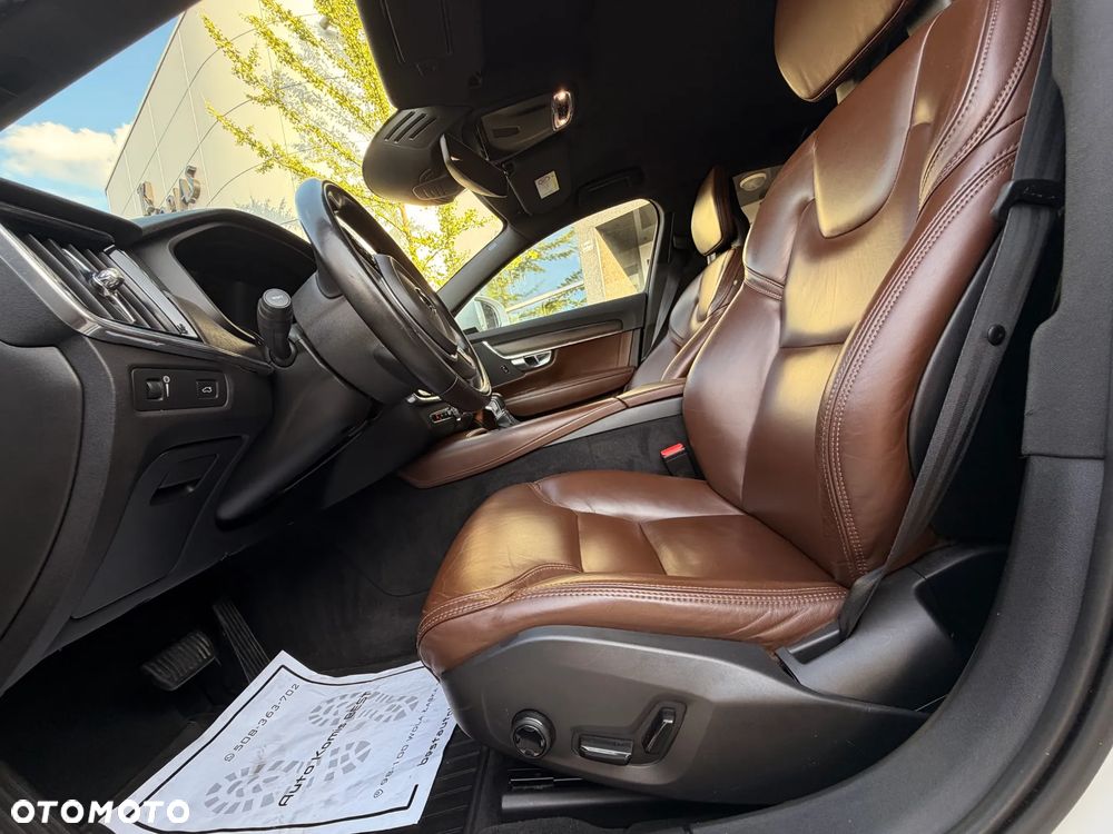 Volvo V90 Cross Country D5 SCR AWD - 16