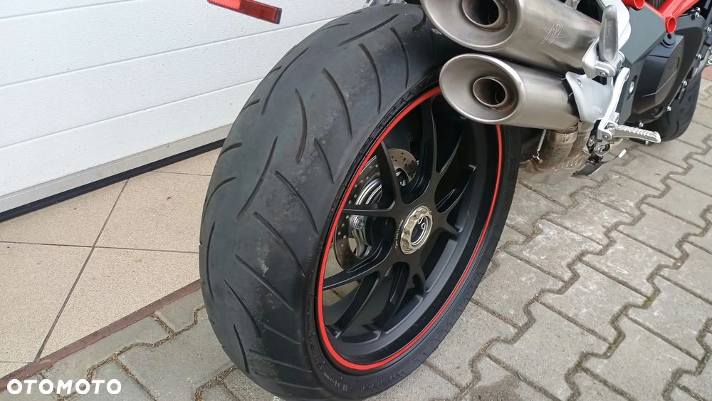 MV AGUSTA Brutale - 30