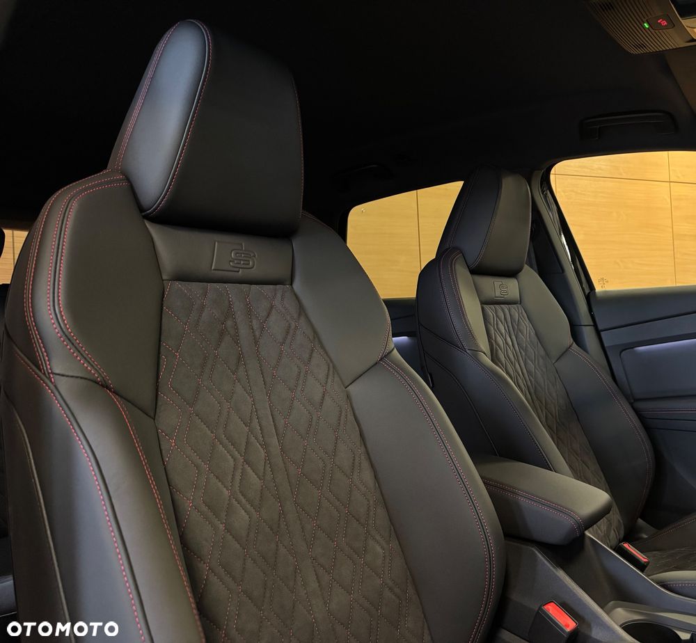 Audi Q4 e-tron 45 82kWh S Line Edition - 10