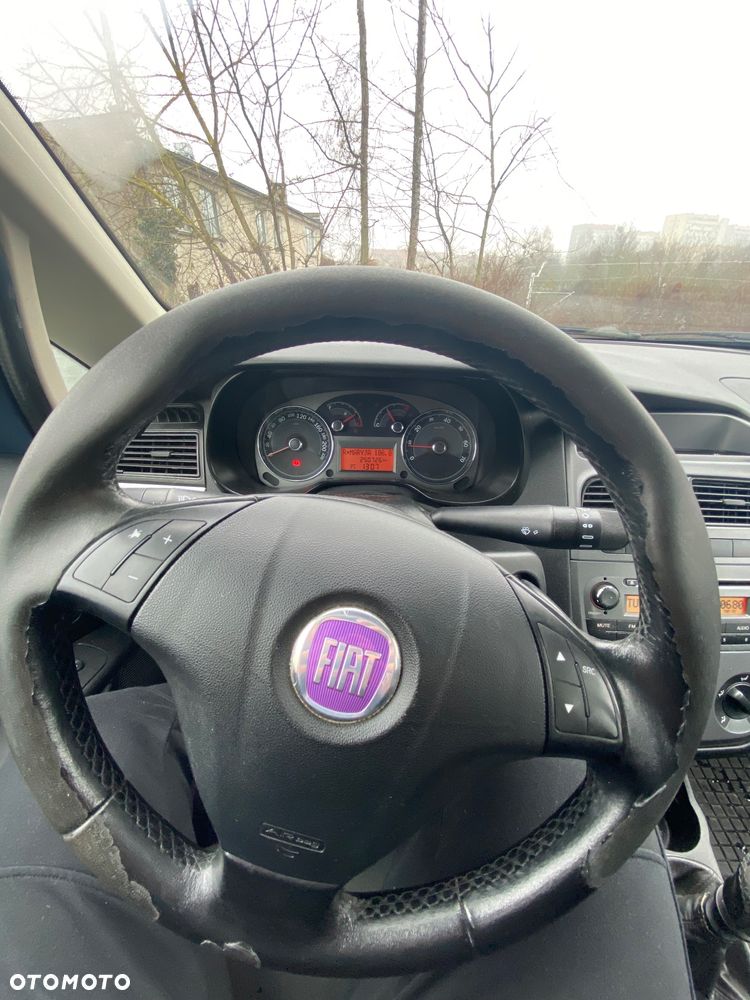 Fiat Linea 1.4 Dynamic - 12