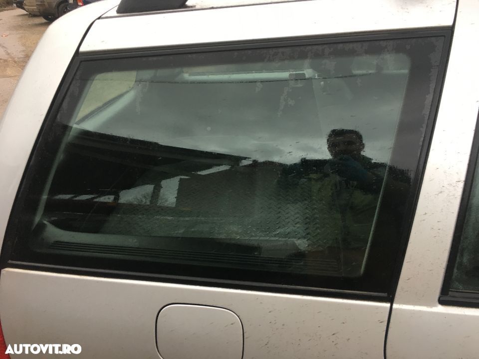 Geam Dreapta Spate Aripa VW Bora Break / Combi 1998 - 2005 Cod Culoare LA7W - 1