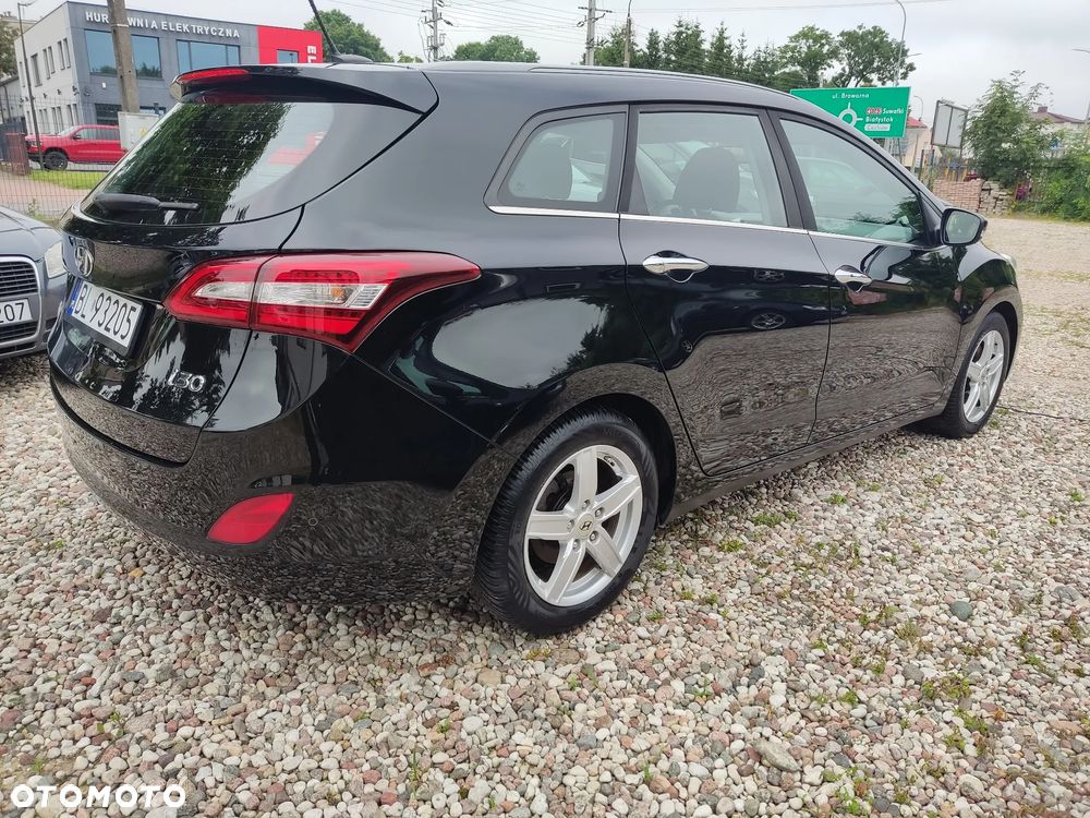 Hyundai i30 blue Kombi 1.6 GDi Passion - 3