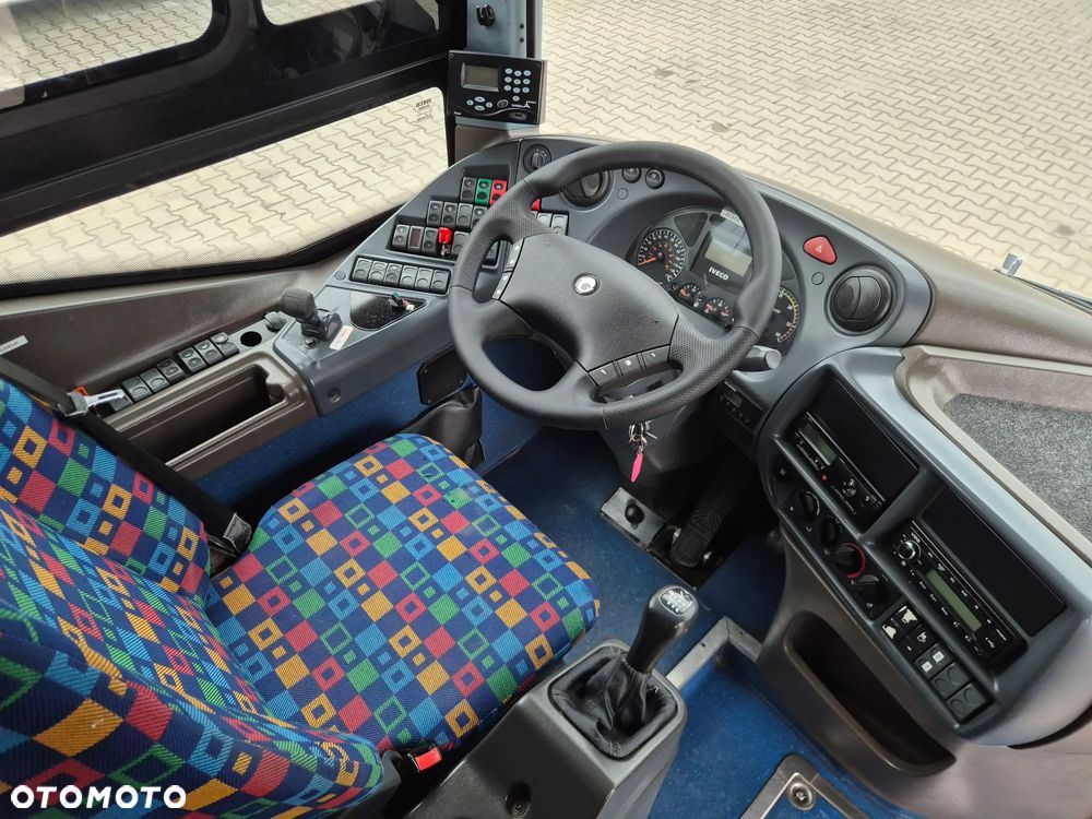 Irisbus RECREO / SPROWADZONY / MANUAL / EURO 5 - 38