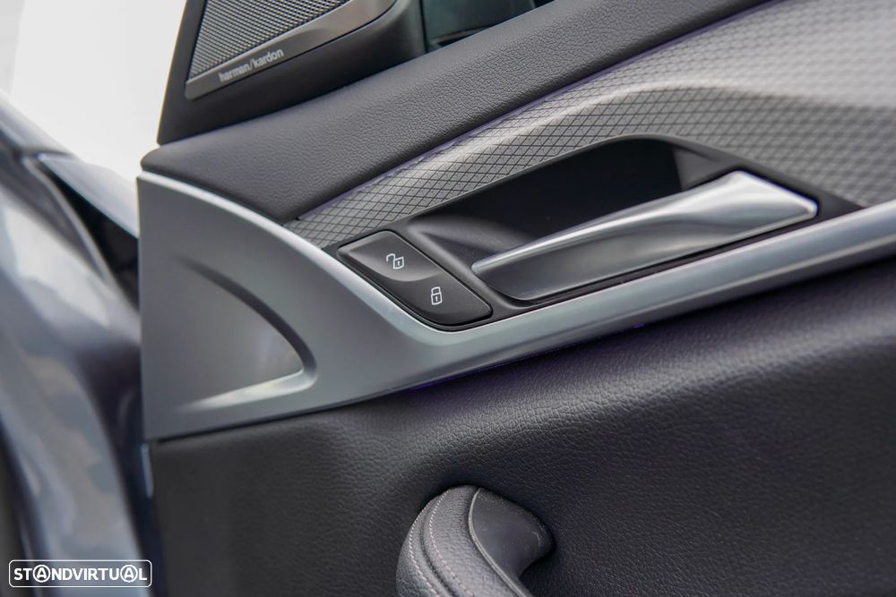 BMW 530 e Pack Desportivo M - 36