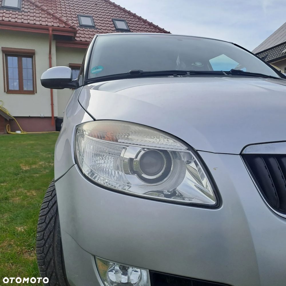 Skoda Fabia 1.4 16V Elegance Plus - 4