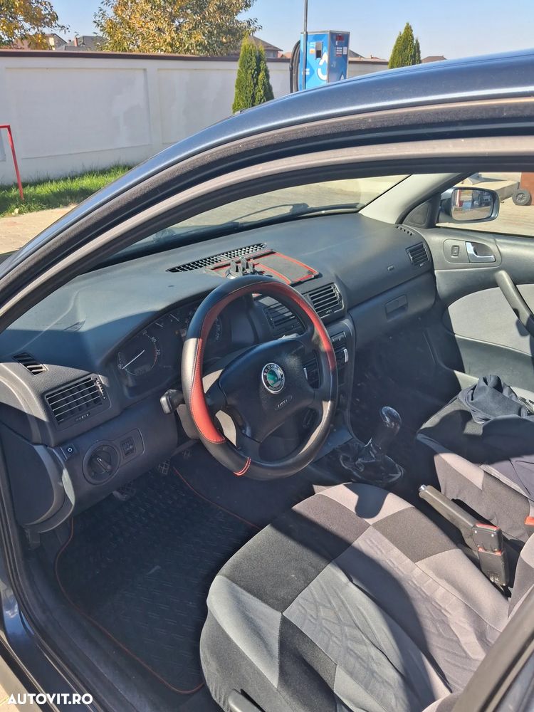 Skoda Octavia - 4