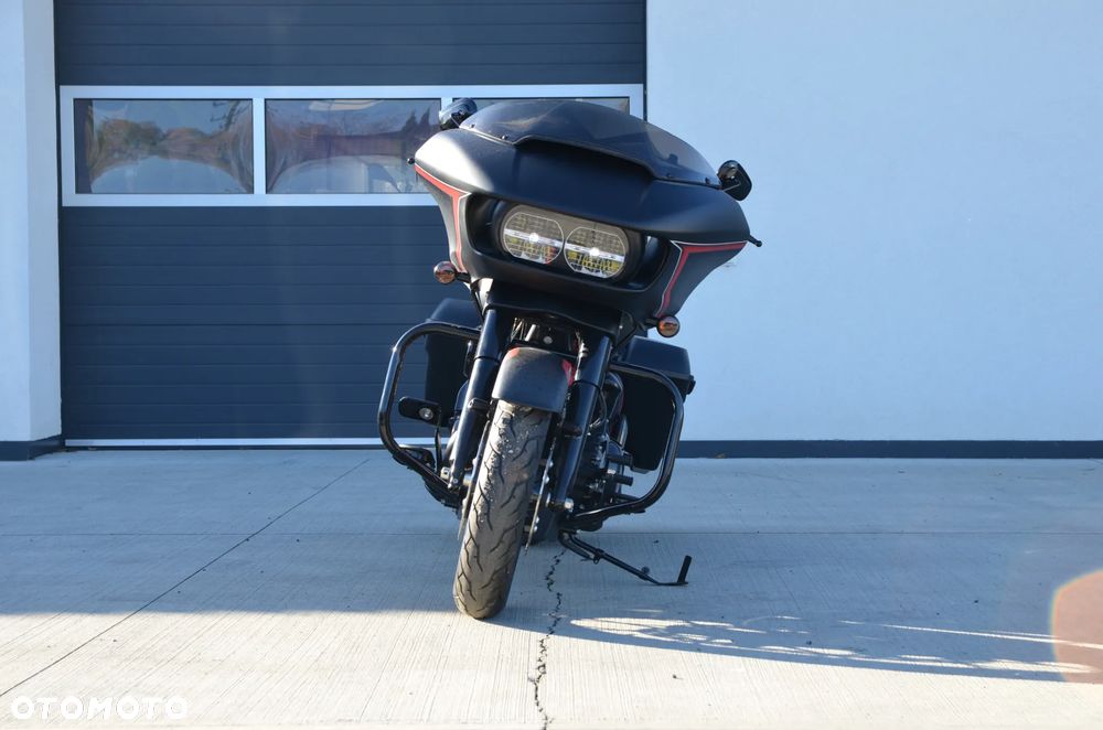 Harley-Davidson Touring Road Glide - 12