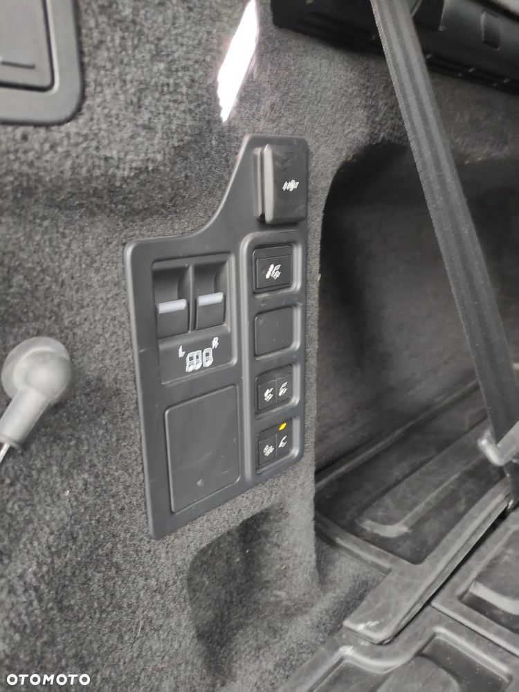 Land Rover Discovery - 21