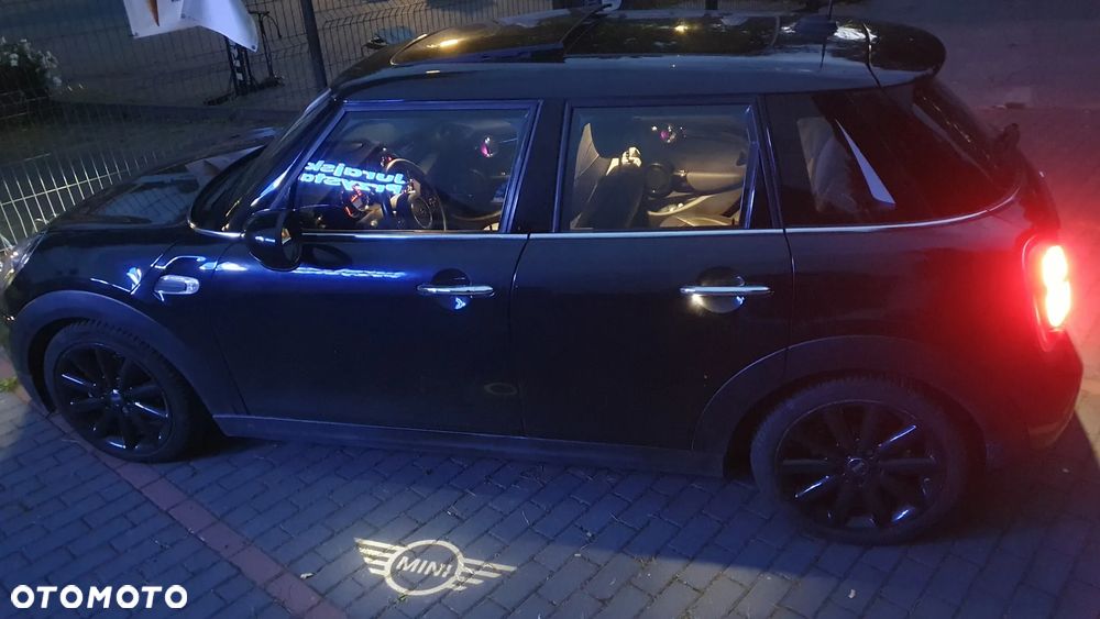 MINI Cooper 60 Years Chili - 23