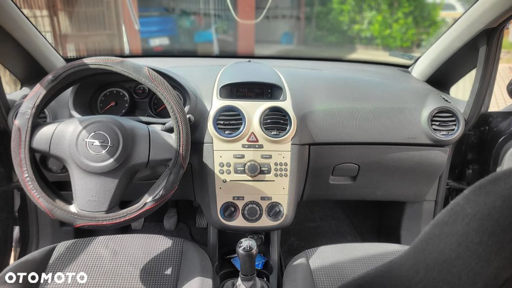 Opel Corsa 1.2 16V Cosmo - 13