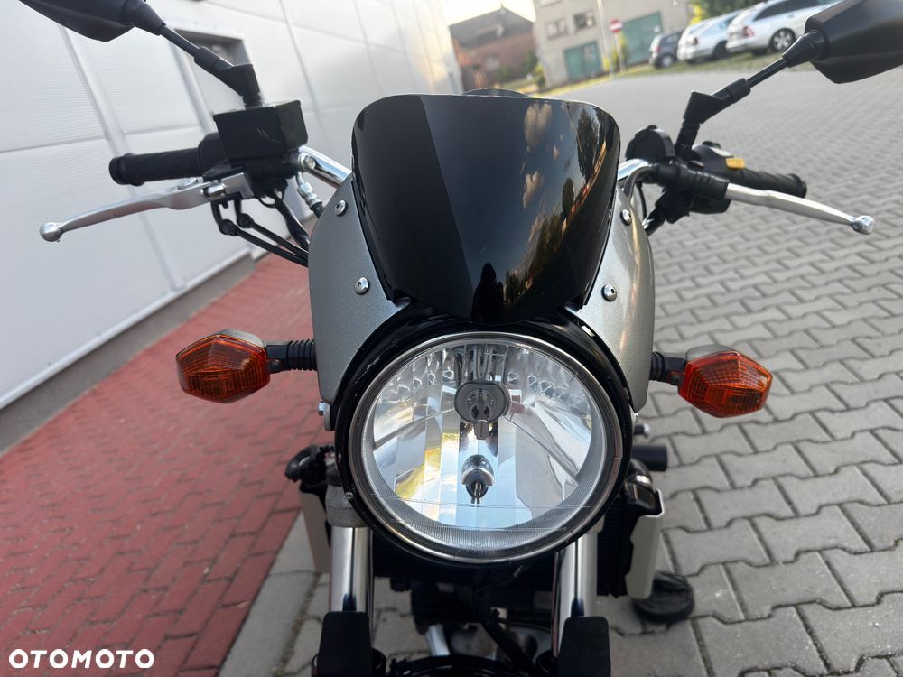 Suzuki SV - 24