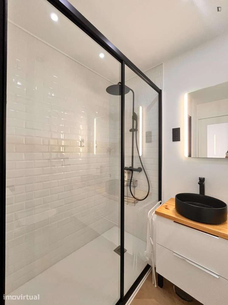 Apartamento com 1 quartos - localizado em Sé Porto - Grande imagem: 4/34