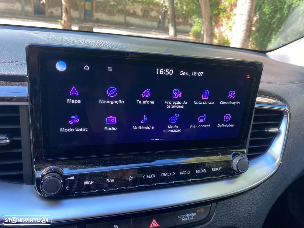Kia Ceed SW - 32