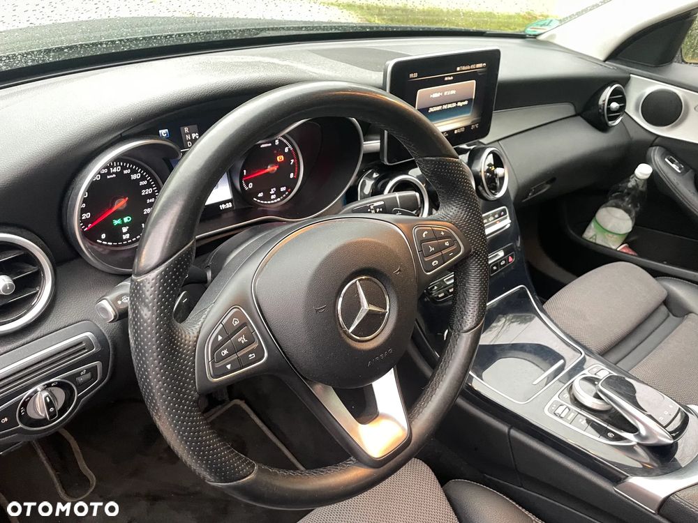 Mercedes-Benz Klasa C 200 4Matic 7G-TRONIC - 10