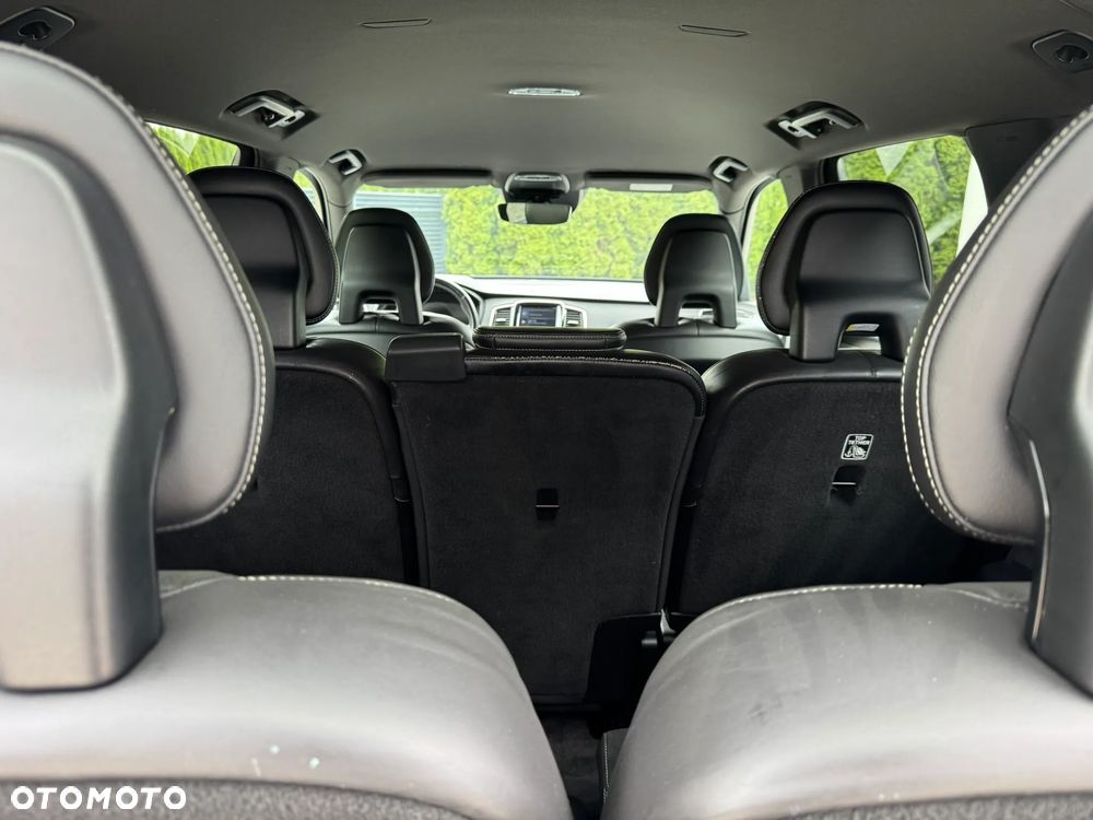 Volvo XC 90 D5 AWD Geartronic RDesign - 21