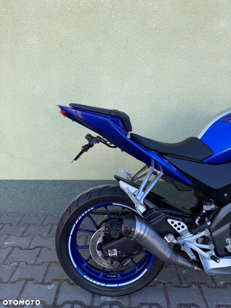 Yamaha YZF - 8