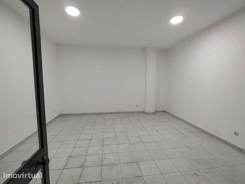 Loja ou escritório em Felgueiras + luz led + Pintura nova - Grande imagem: 5/8