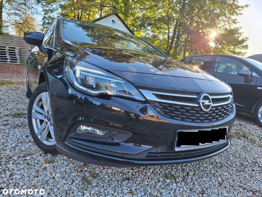 Opel Astra 2017 photo 2