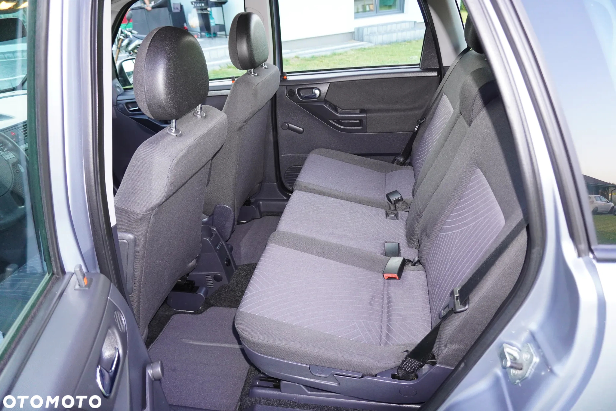 Opel Meriva 1.6 16V Catch me now - 16
