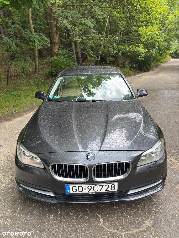 BMW Seria 5 528i xDrive - 2