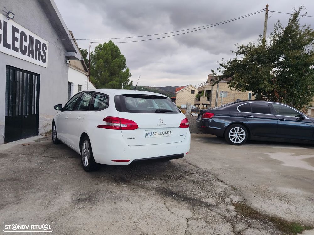 Peugeot 308 - 4