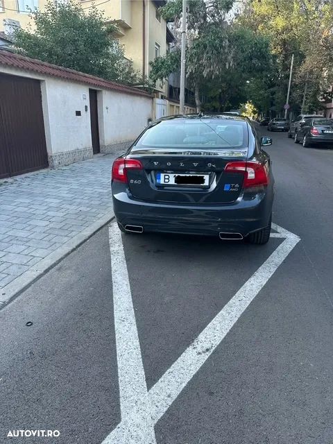 Volvo S60 - 3