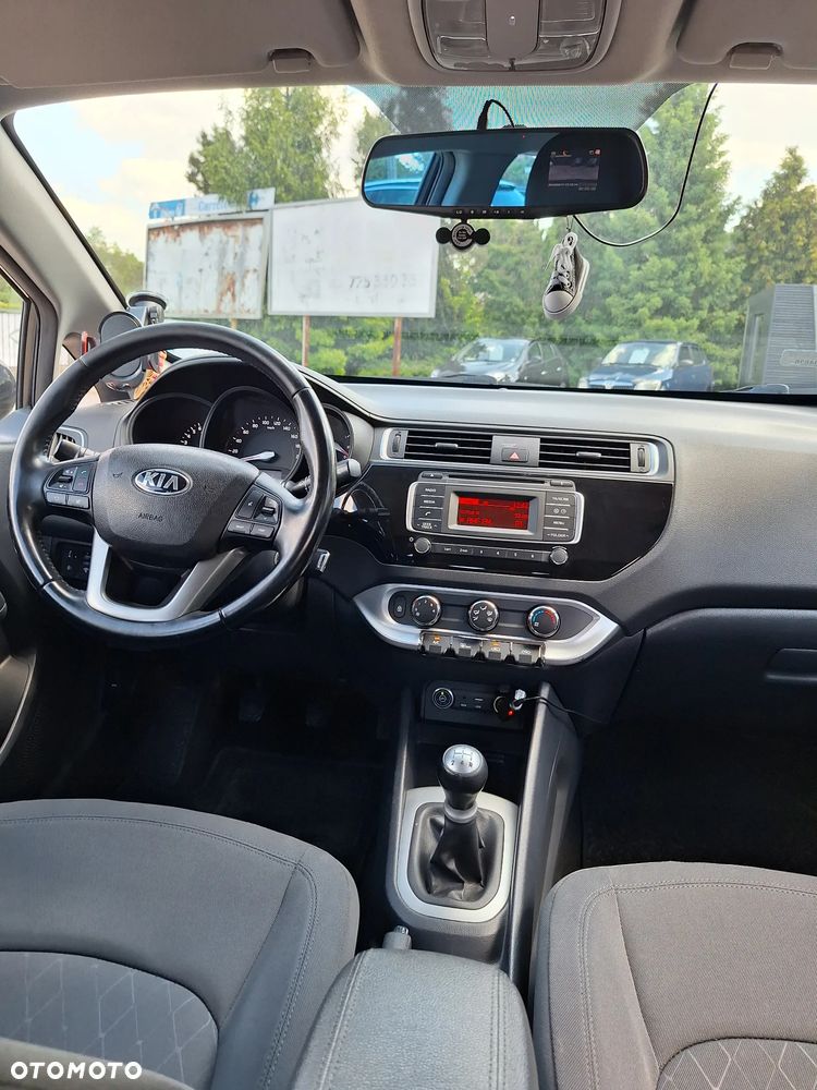 Kia Rio 1.2 Sensation - 22