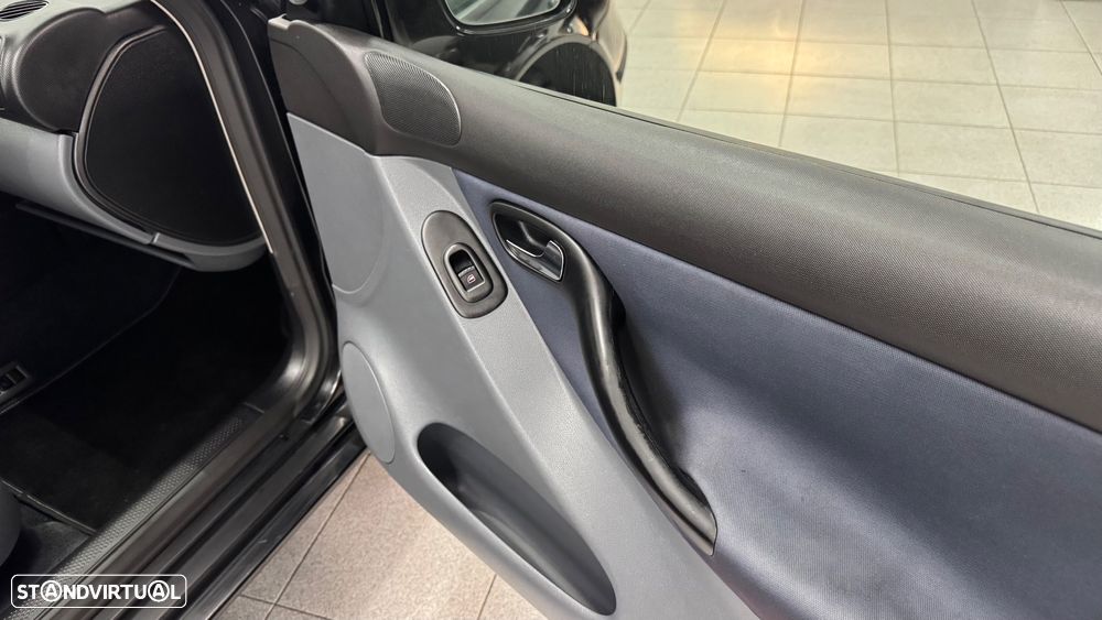 SEAT Leon 1.4 16V Stella - 25