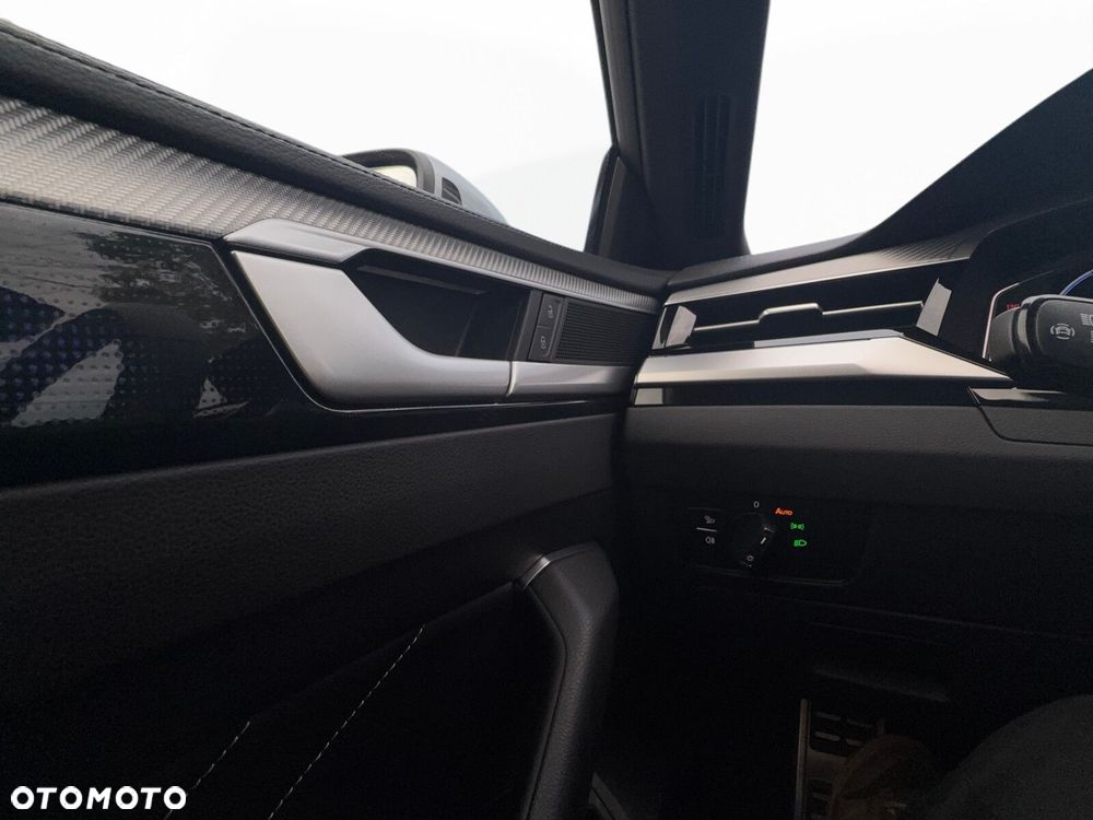 Volkswagen Arteon 2.0 TSI R-Line DSG - 32