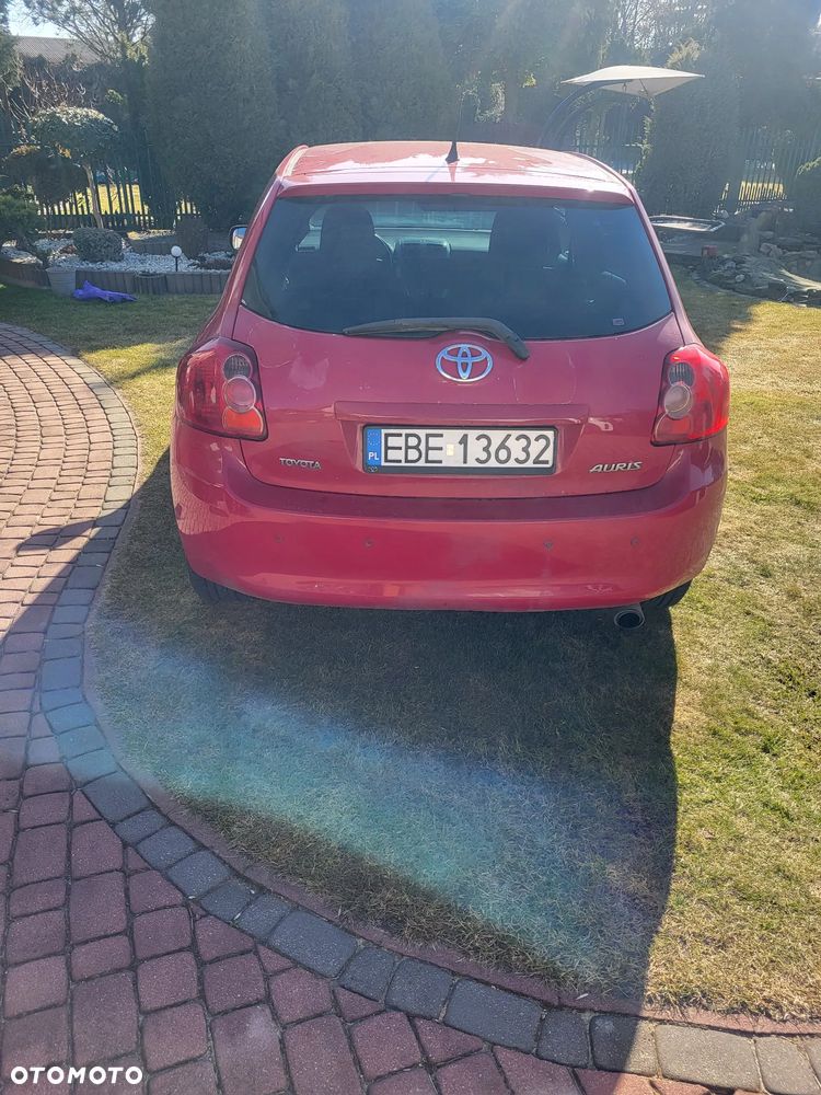 Toyota Auris 1.6 Premium - 3
