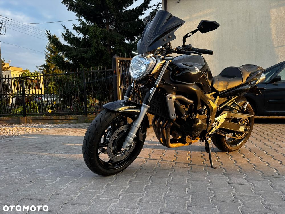 Yamaha FZ6 - 3