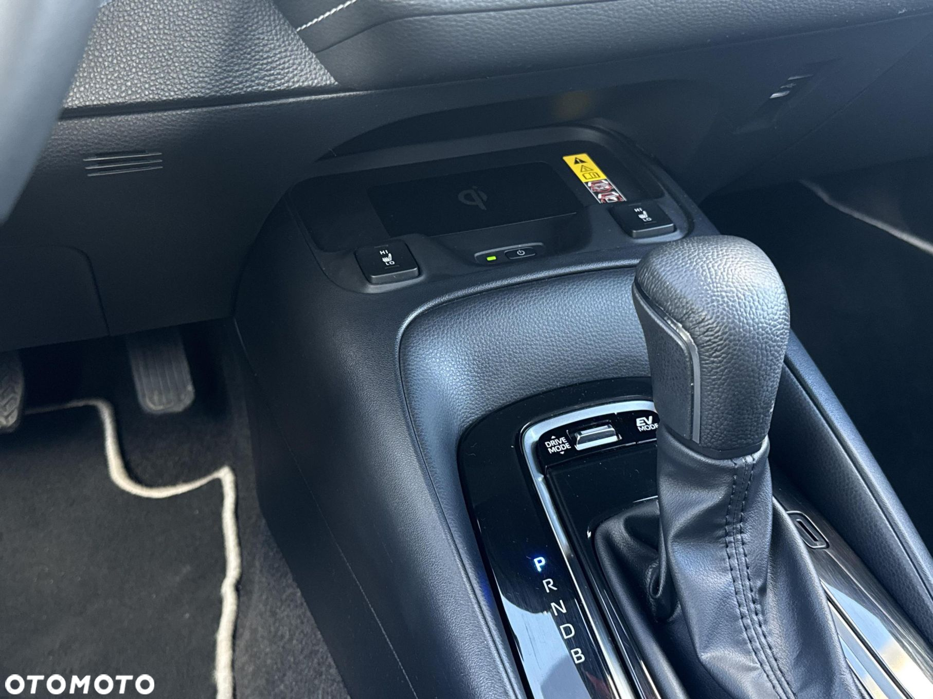Toyota Corolla 1.8 Hybrid Comfort - 19