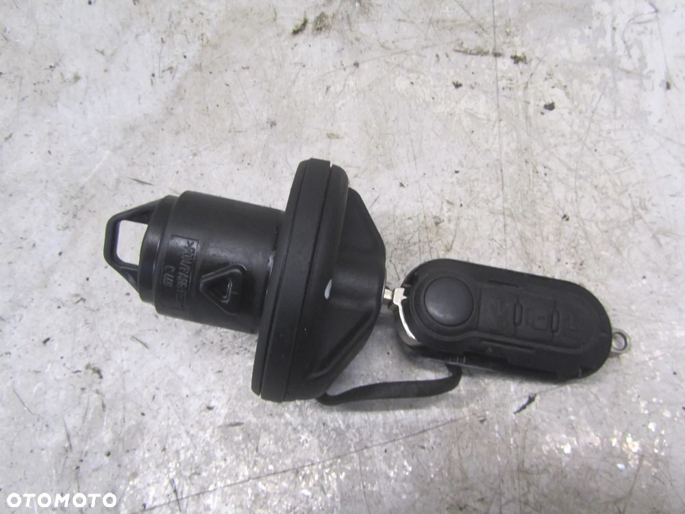 Citroen Jumper-Boxer -Ducato 06->korek wlewu paliwa - 1