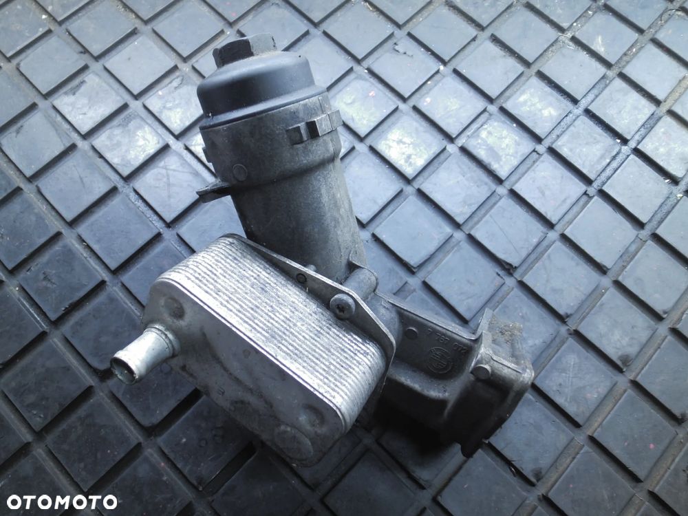 Podstawa obudowa filtra oleju BMW E46 320d 150KM 7787072 - 1