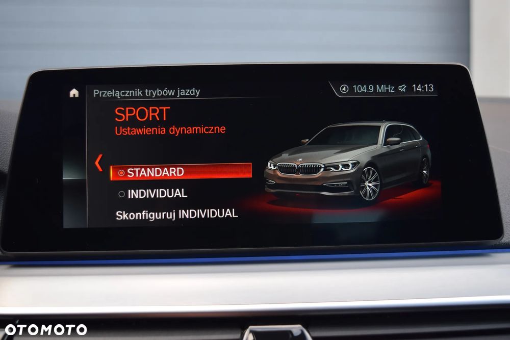 BMW Seria 5 525d Sport Line - 29