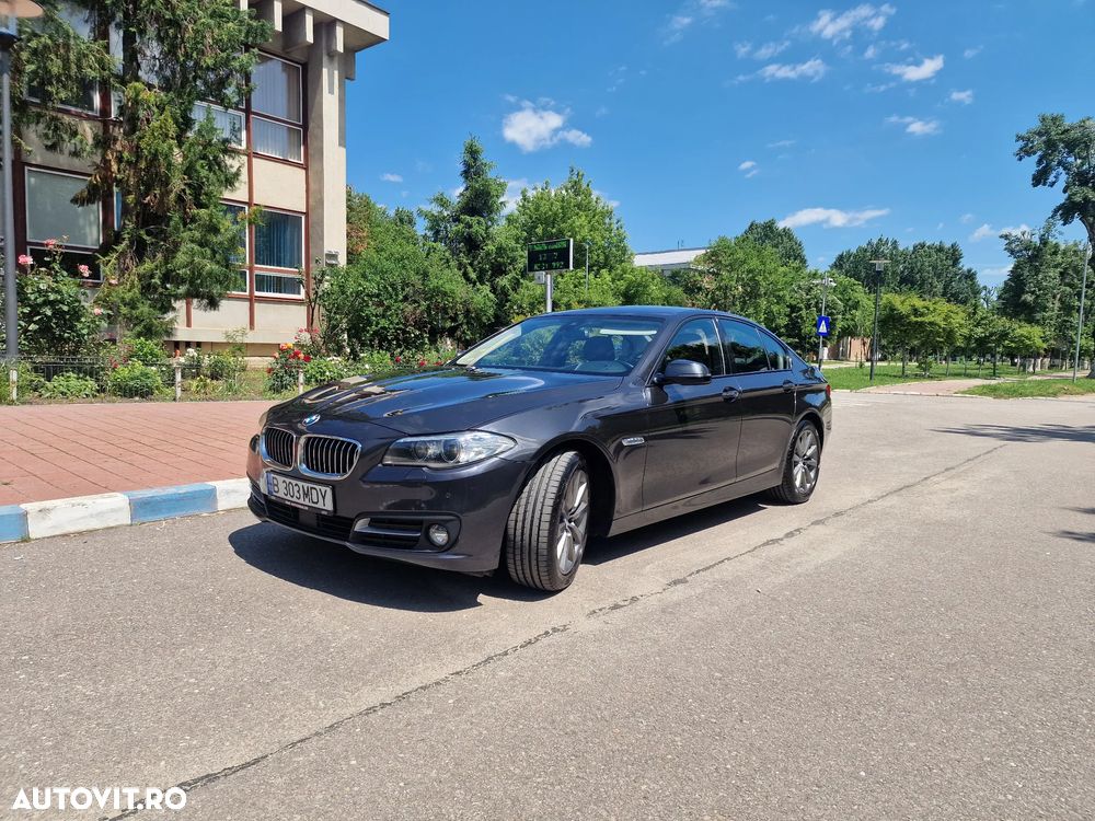 BMW Seria 5 520d Aut. Luxury Line - 1