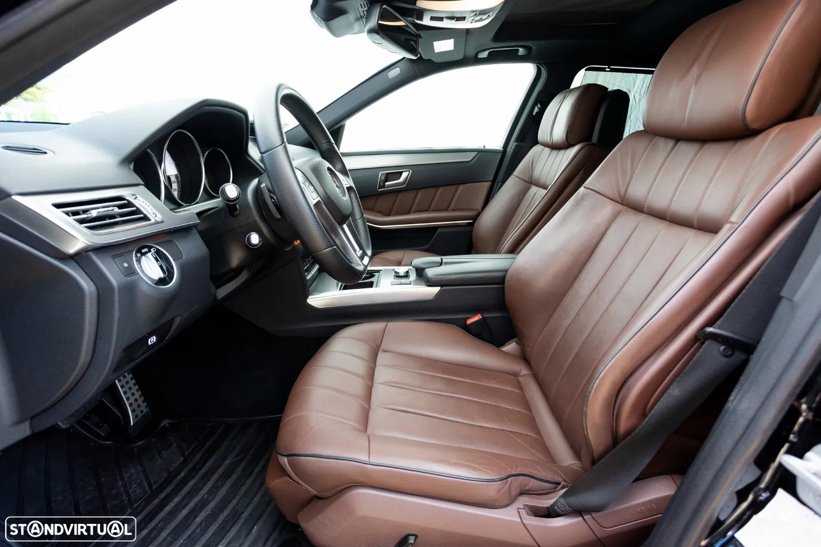 Mercedes-Benz E 350 BlueTEC Avantgarde 4-Matic - 32