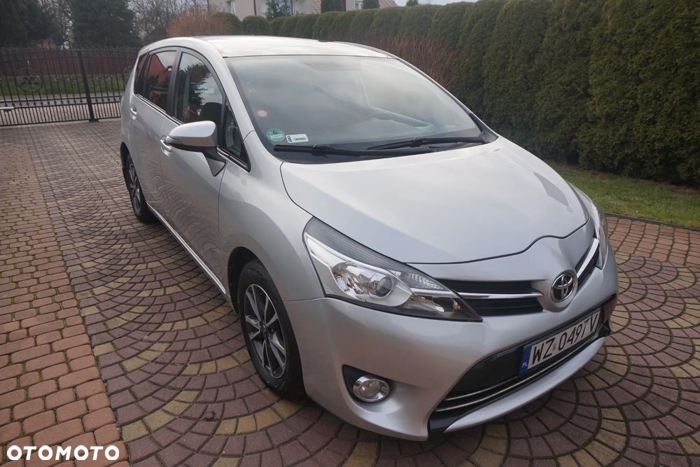 Toyota Verso 1.6 D-4D 5-Sitzer Start/Stop Executive - 1