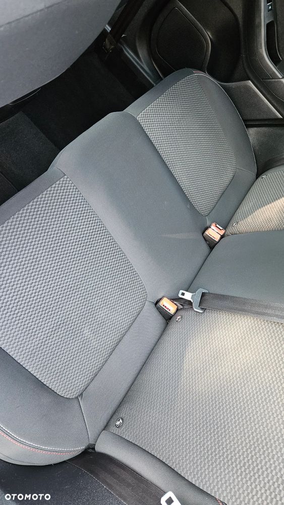 Ford Fiesta 1.0 EcoBoost STart-Stop ST-LINE - 18