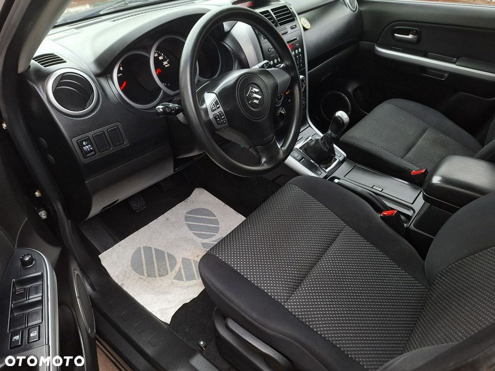 Suzuki Grand Vitara - 9