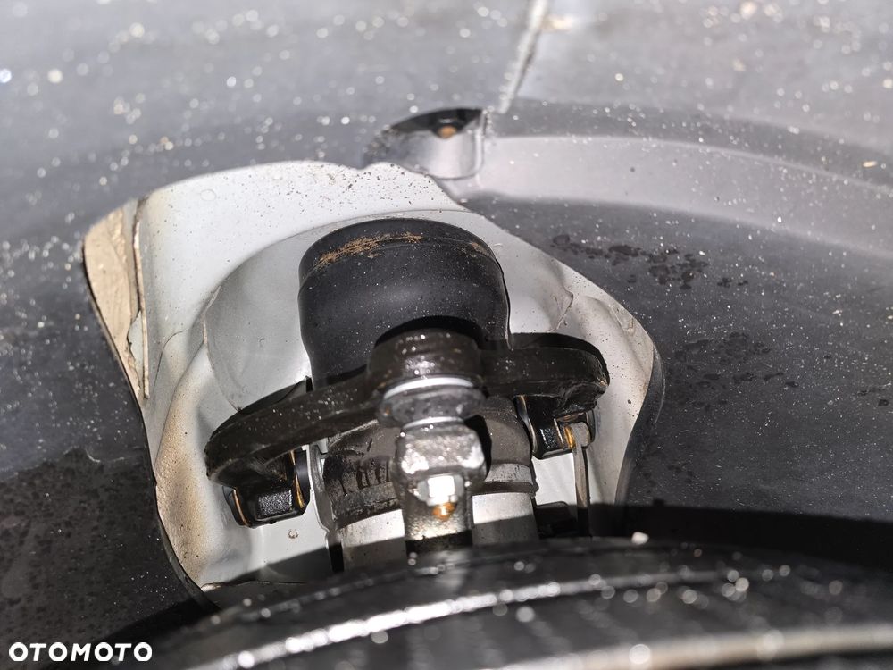 Mercedes-Benz Klasa E 500 4-Matic T Avantgarde - 37