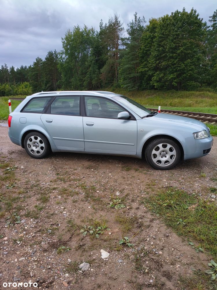 Audi A4 Avant - 6